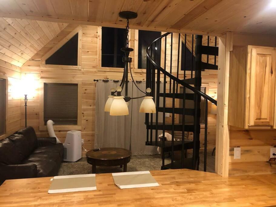 Cozy 1 Bedroom Cabin In The Heart Of Jonesborough 외부 사진