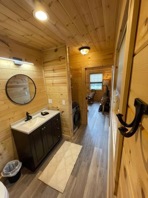 Cozy 1 Bedroom Cabin In The Heart Of Jonesborough 외부 사진